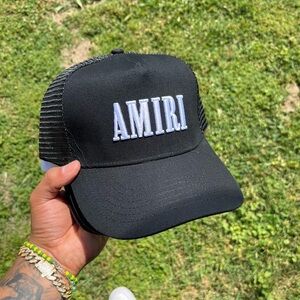 Amiri hat